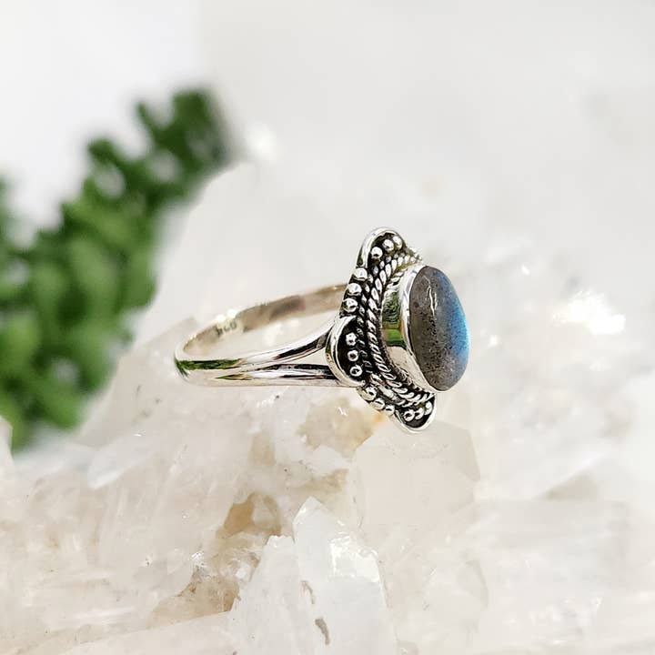 Meraki Gemstones - Venta al por mayor Anillos grandes/de cóctel - Piedra preciosa de labradorita (8 x 10 mm) Plata de ley (925)--Anillo3