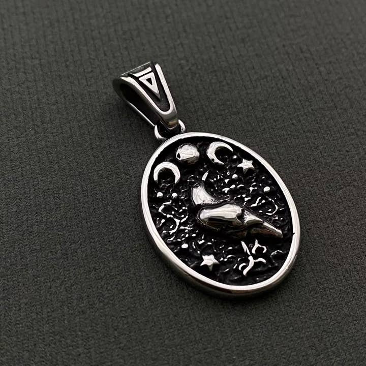 Mio Queena - Wholesale Craft supplies - Viking Crow Stainless Steel Pendant - MJ/MNP2