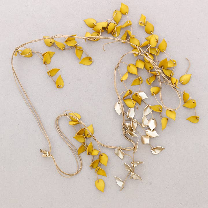 Sonata - Wholesale Bib Necklace - Long Necklace with Resin Petals Pendants10