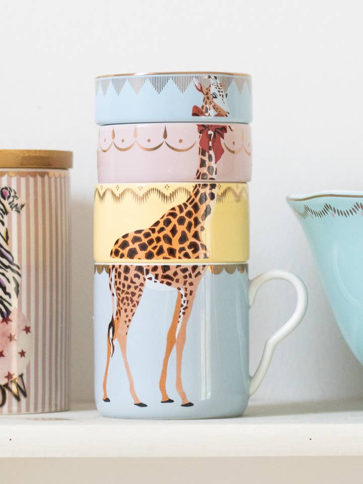 Yvonne Ellen Giraffe Stacking Measuring Cups for wholesale by Yvonne Ellen