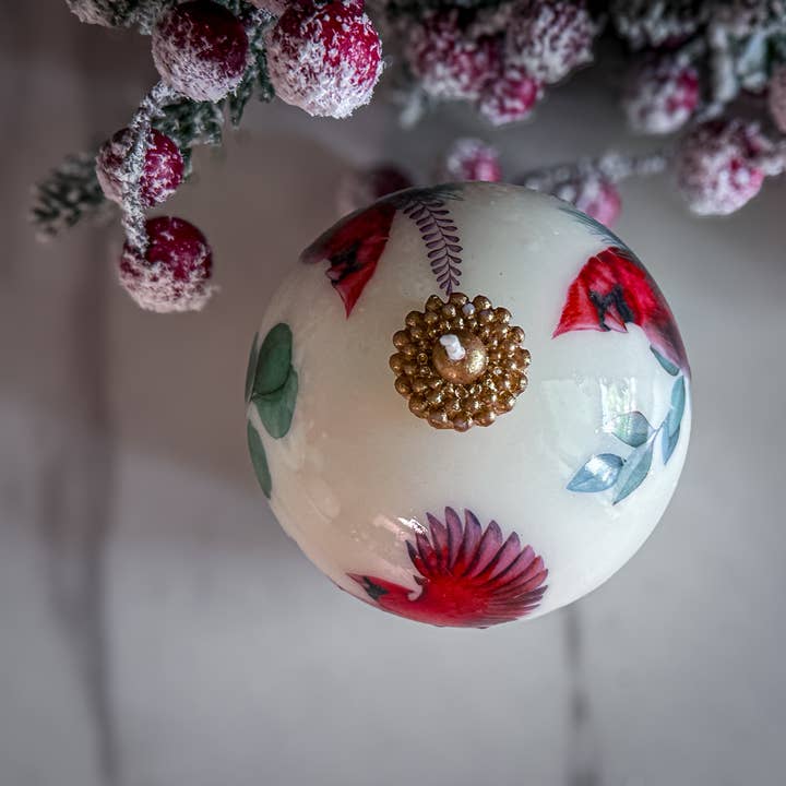 VR.candle - Wholesale Novelty Candle - Candle with Cardinal | Vintage Style Christmas Candles3