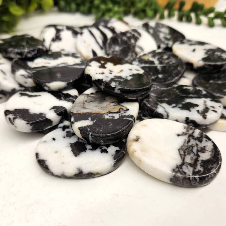 Zebra Jasper Flat Smooth Oval Stone(0.5kg/1.1lbs)-45x35x7mm for wholesale by Meraki Gemstones