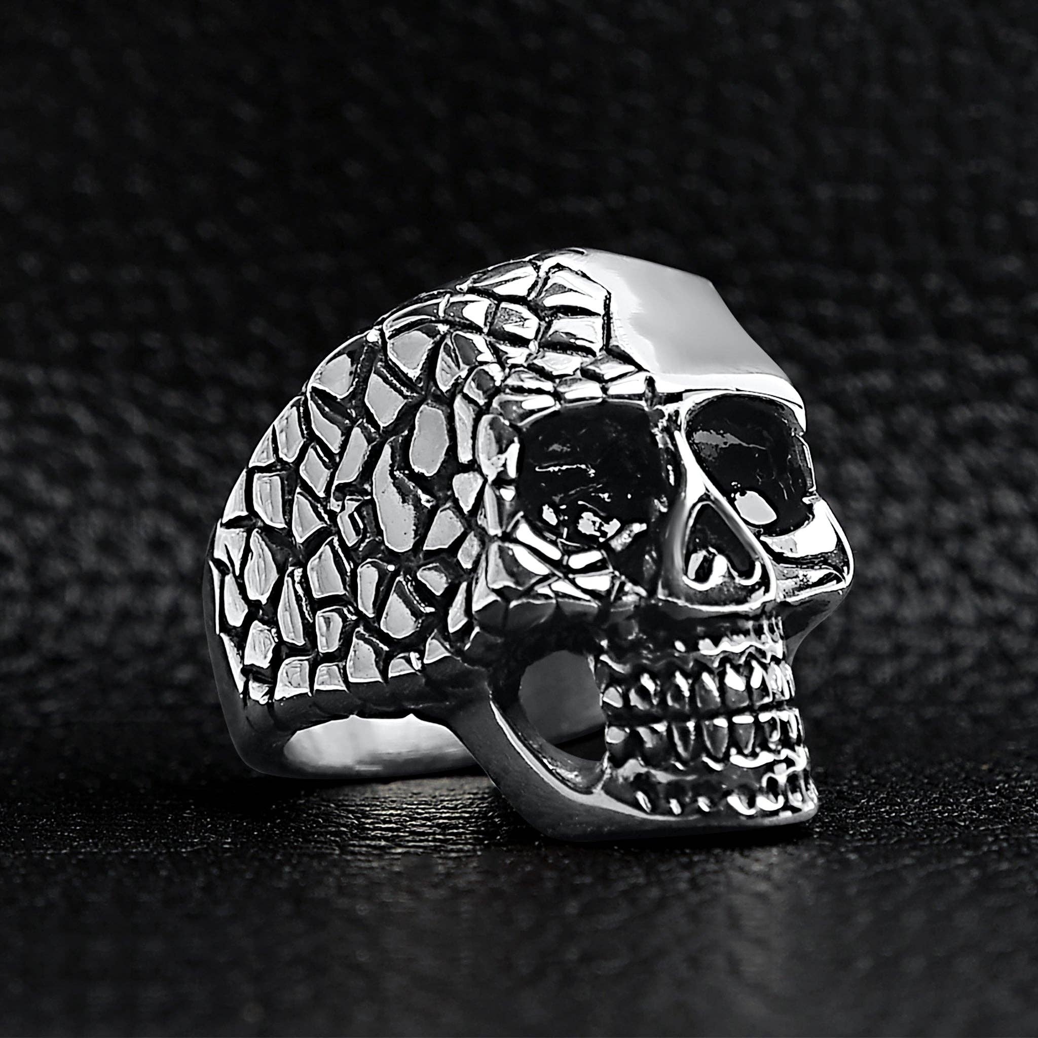 WJW - Wholesale Signet Ring - Detailed Cracking Skull Stainless Steel Ring3