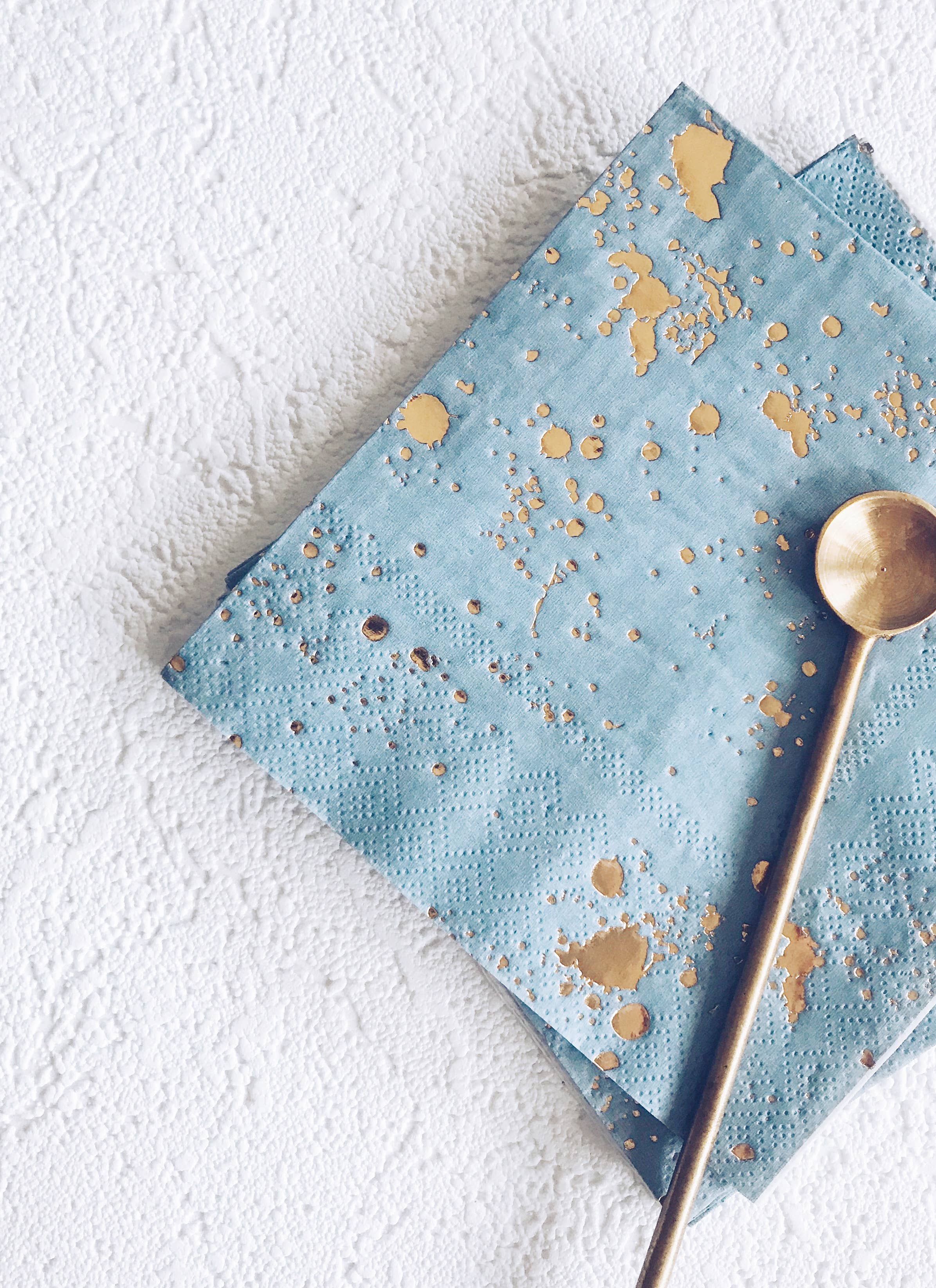 Harlow & Grey – Engroshandel Engangsserviet – Malibu - Blå akvarel cocktailpapirservietter7