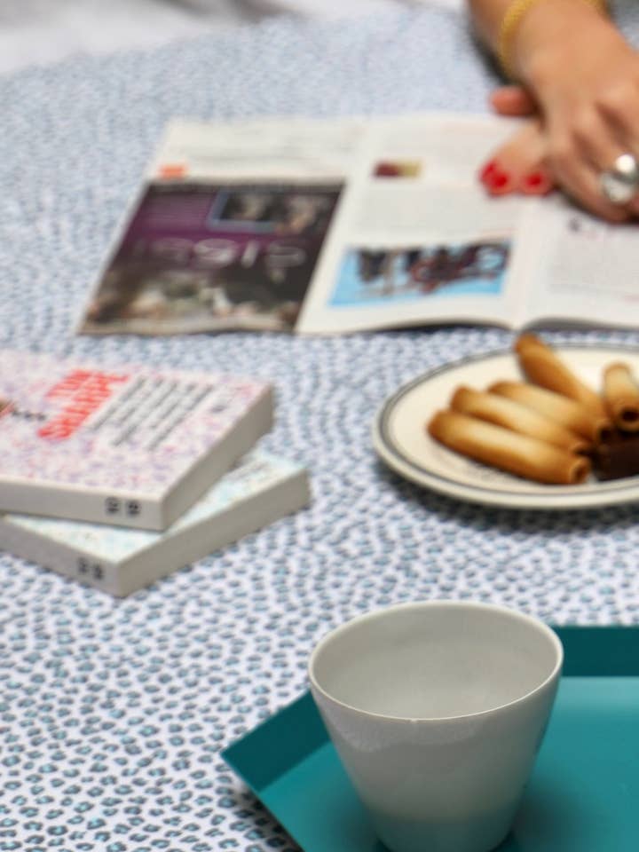 Tovaglia blu con motivo Graou - Graou Bleu per la vendita all'ingrosso da parte di Maryne Guyot créations