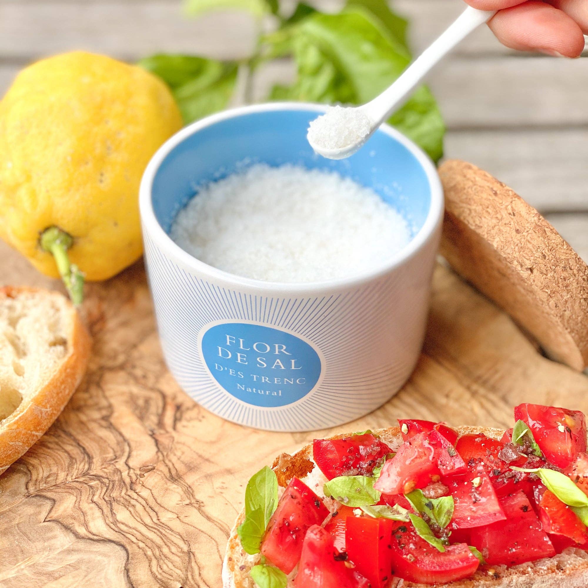Flor de Sal d'Es Trenc - Wholesale Salt - D'Es Trenc Natural Ceramic Salt Flower 100gr1