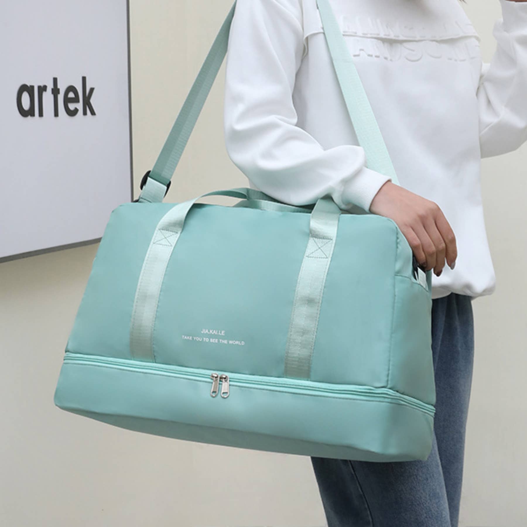 wandf – wholesale Weekender bag – women's – Travel Bag with Shoe Compartment - Waterproof Yoga Gym Bag7