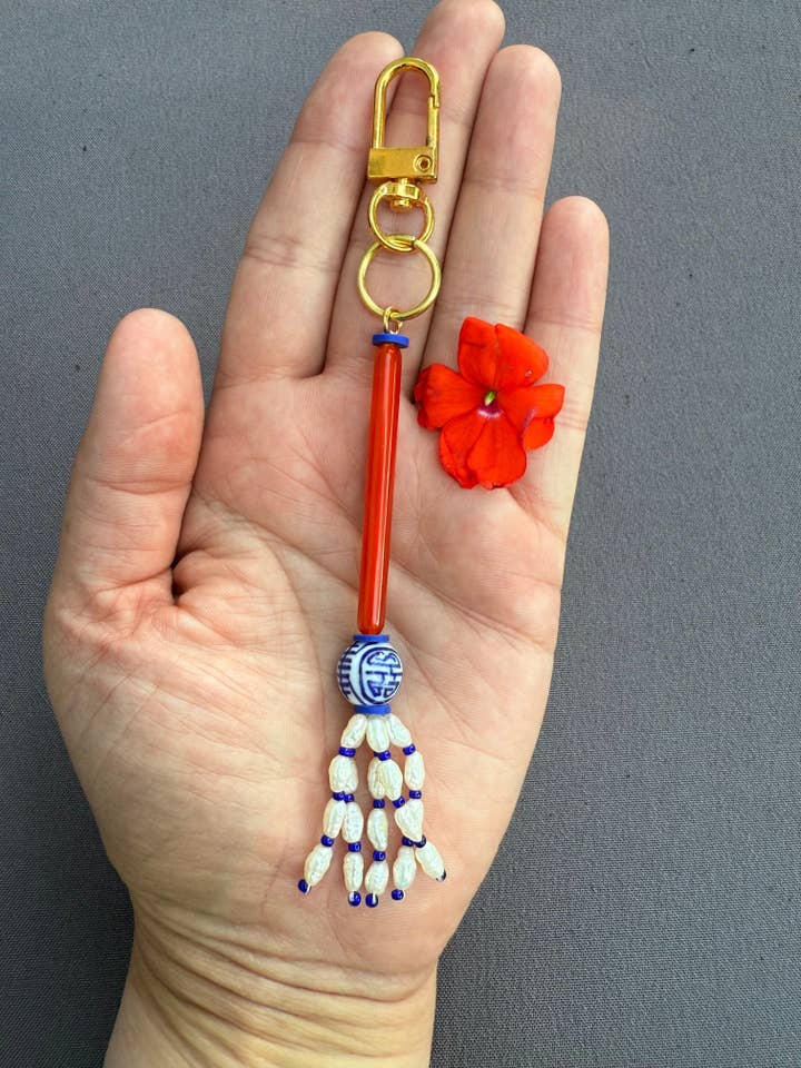 Der Marina Glow Taschenanhänger für den Großhandel von XTRA by Stacey