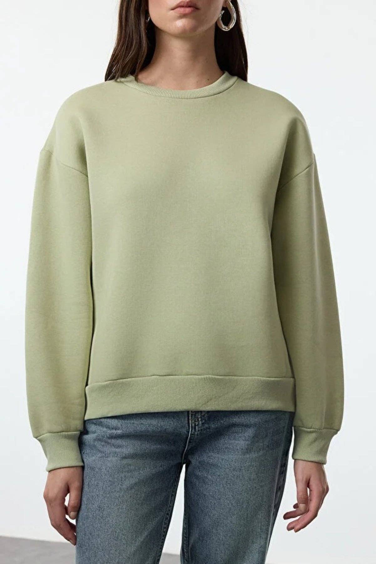 Hoxton Gal – wholesale Sweatshirt – Women's – Thick Fleece-Lined Regular Fit Crew Neck Basic Knit Sweatshirt34