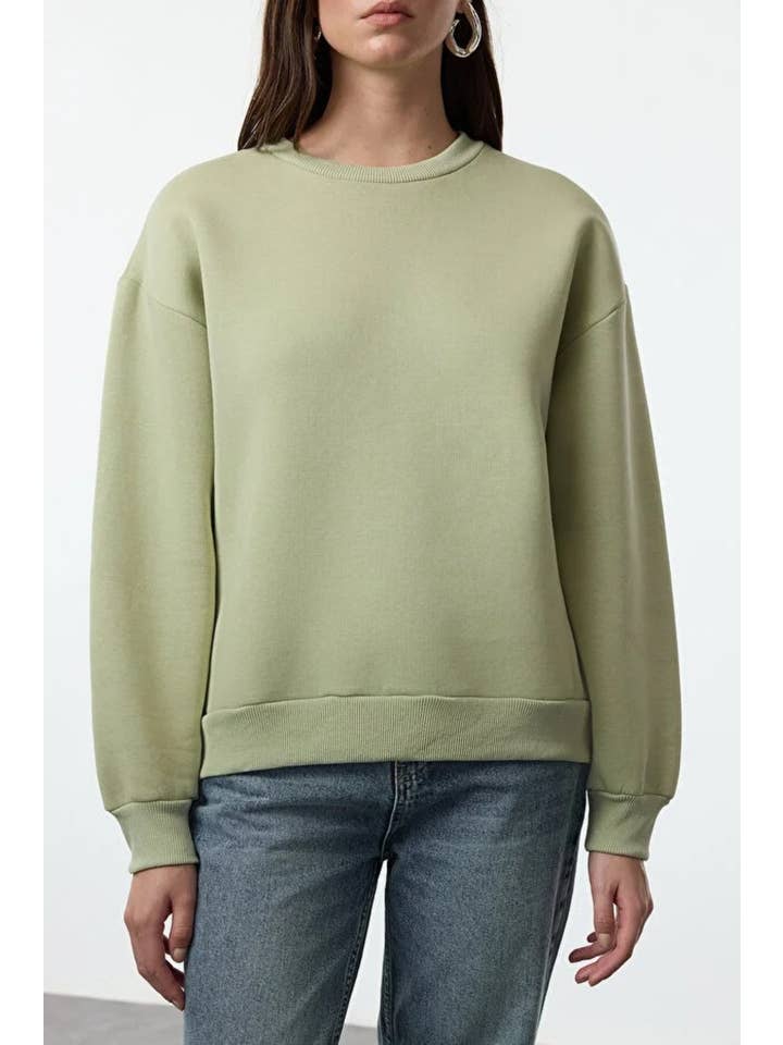 Hoxton Gal – wholesale Sweatshirt – Women's – Thick Fleece-Lined Regular Fit Crew Neck Basic Knit Sweatshirt34