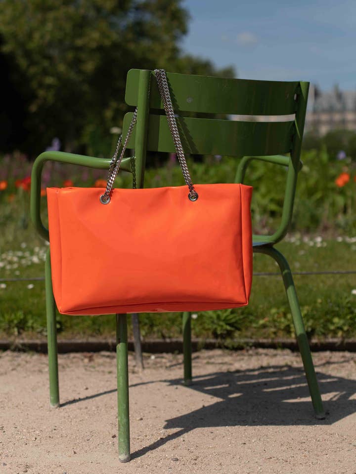 Borsa Ernest Orange in pelle vinilica per la vendita all'ingrosso da parte di Marli