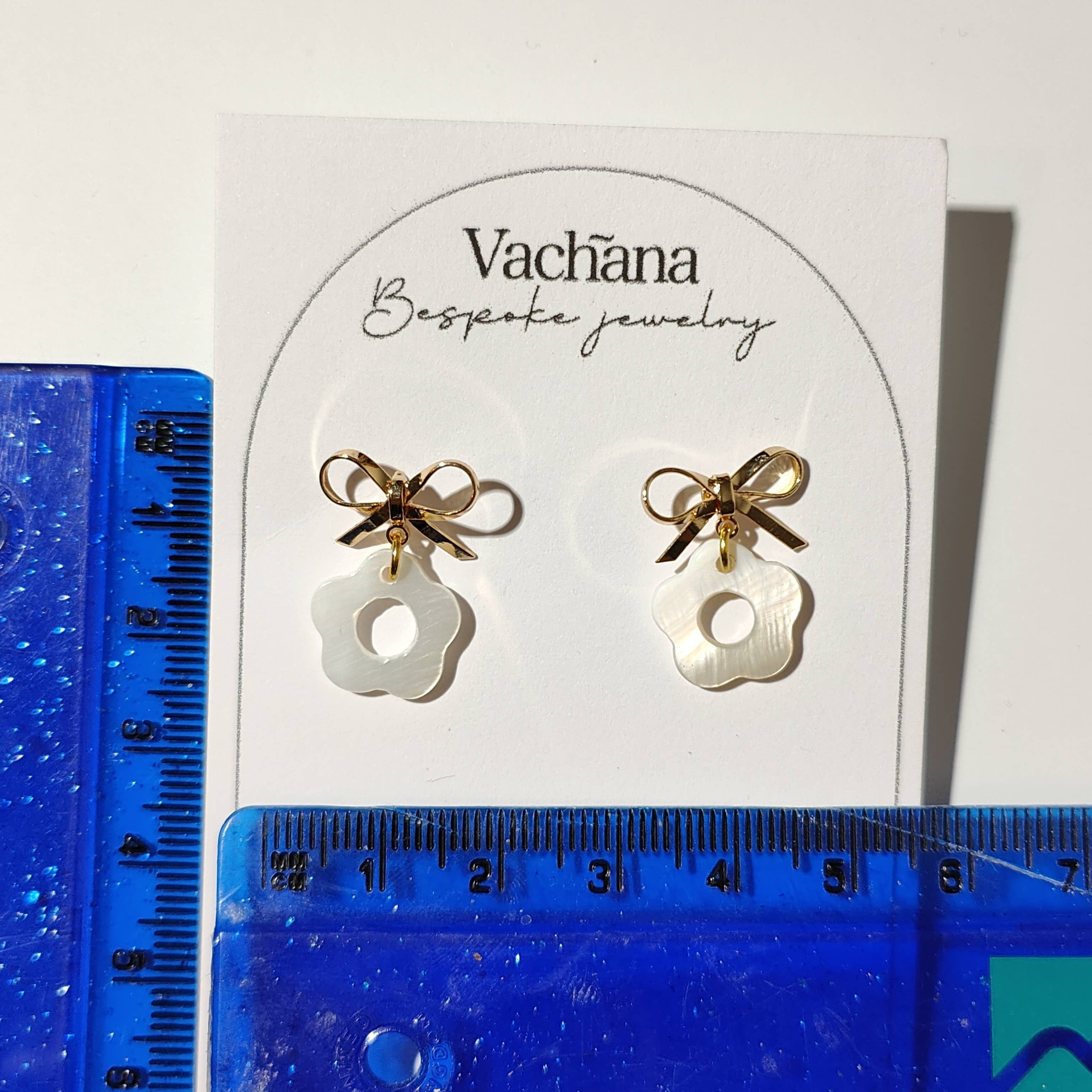 Vachana – wholesale Stud/post earrings – Shell Flower Bowknot Studs3