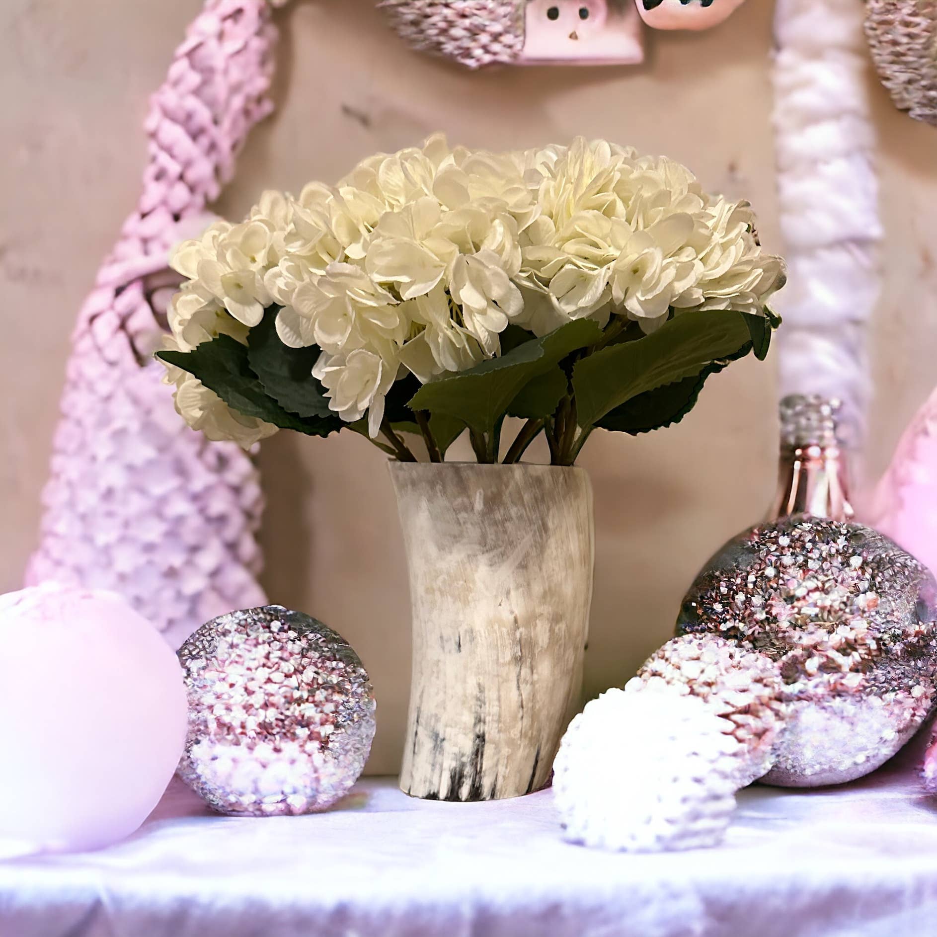 The African Home Goods - Wholesale Vase - ANKOLE COW HORN VASE OR PLANTER  - LIGHT5