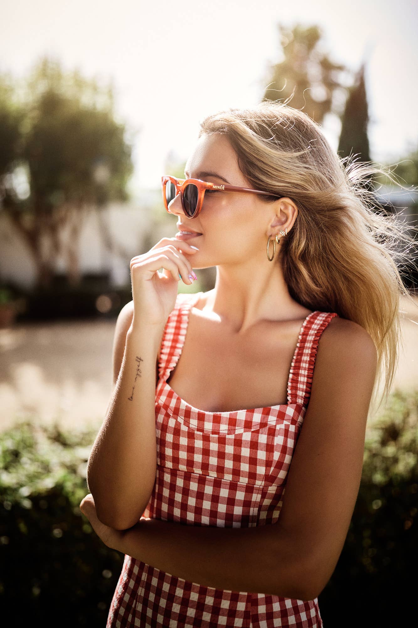 Minue Opticians - Wholesale Sunglasses - Women's - MAKEY CHERRY BLACK. Sunglasses3