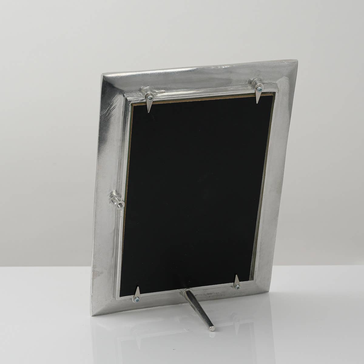 Lancaster and Gibbings - Wholesale Picture Frame - Kingston Hand Cast Pewter Photo Frame3