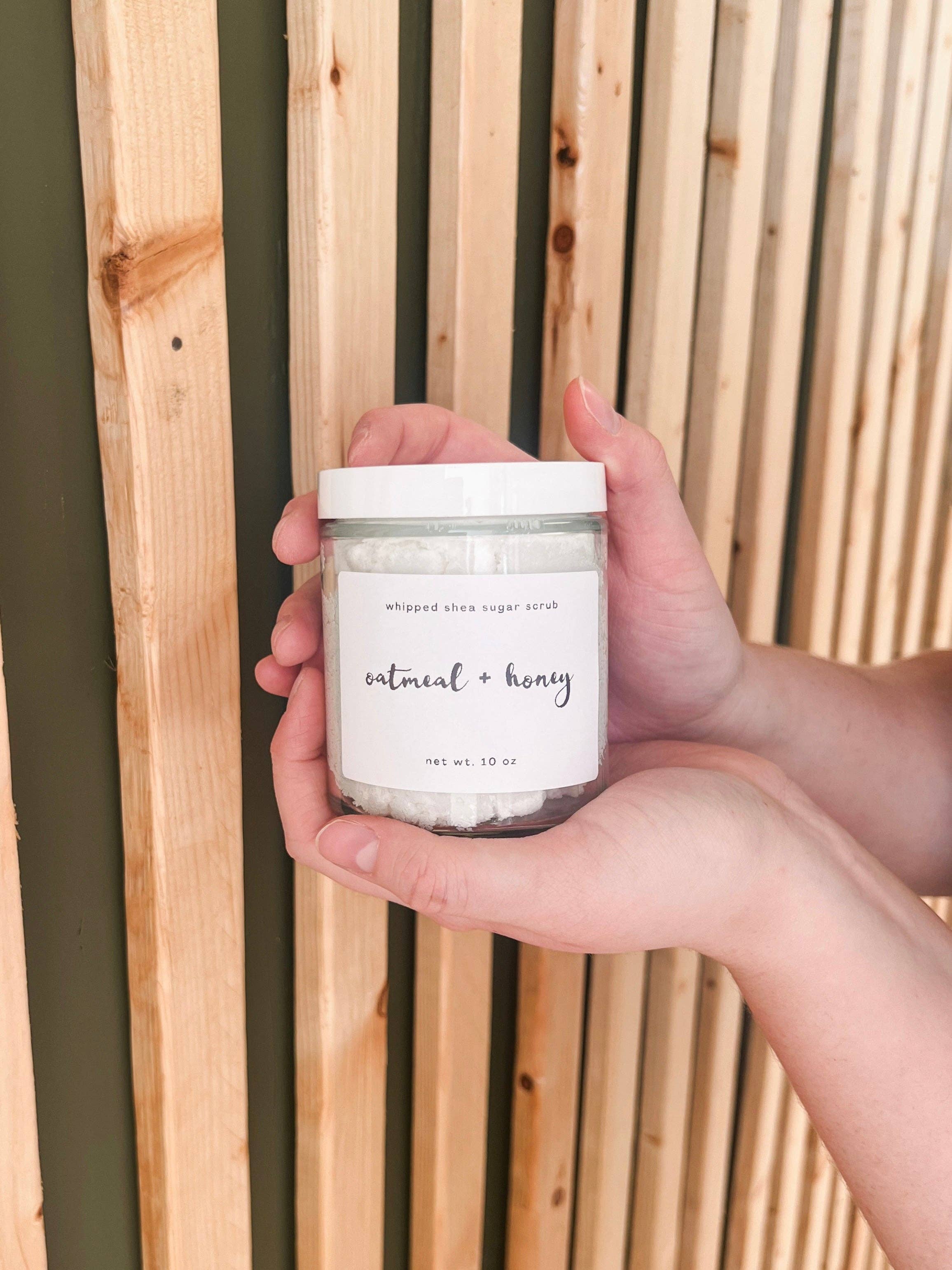 Aspen Essence – wholesale Kroppsskrubb/Exfoliant – Havregryn & Honung Skummande Sockerskrubb | Havre, Honung & Vanilj1