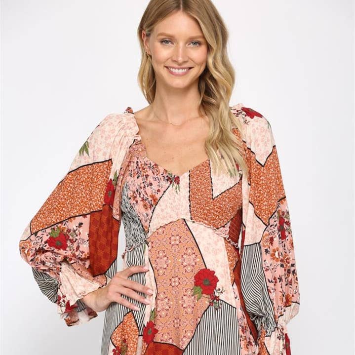 FD7430- Vestido com estampa floral patchwork, mangas bufantes e efeito franzido por atacado de IWT Brands