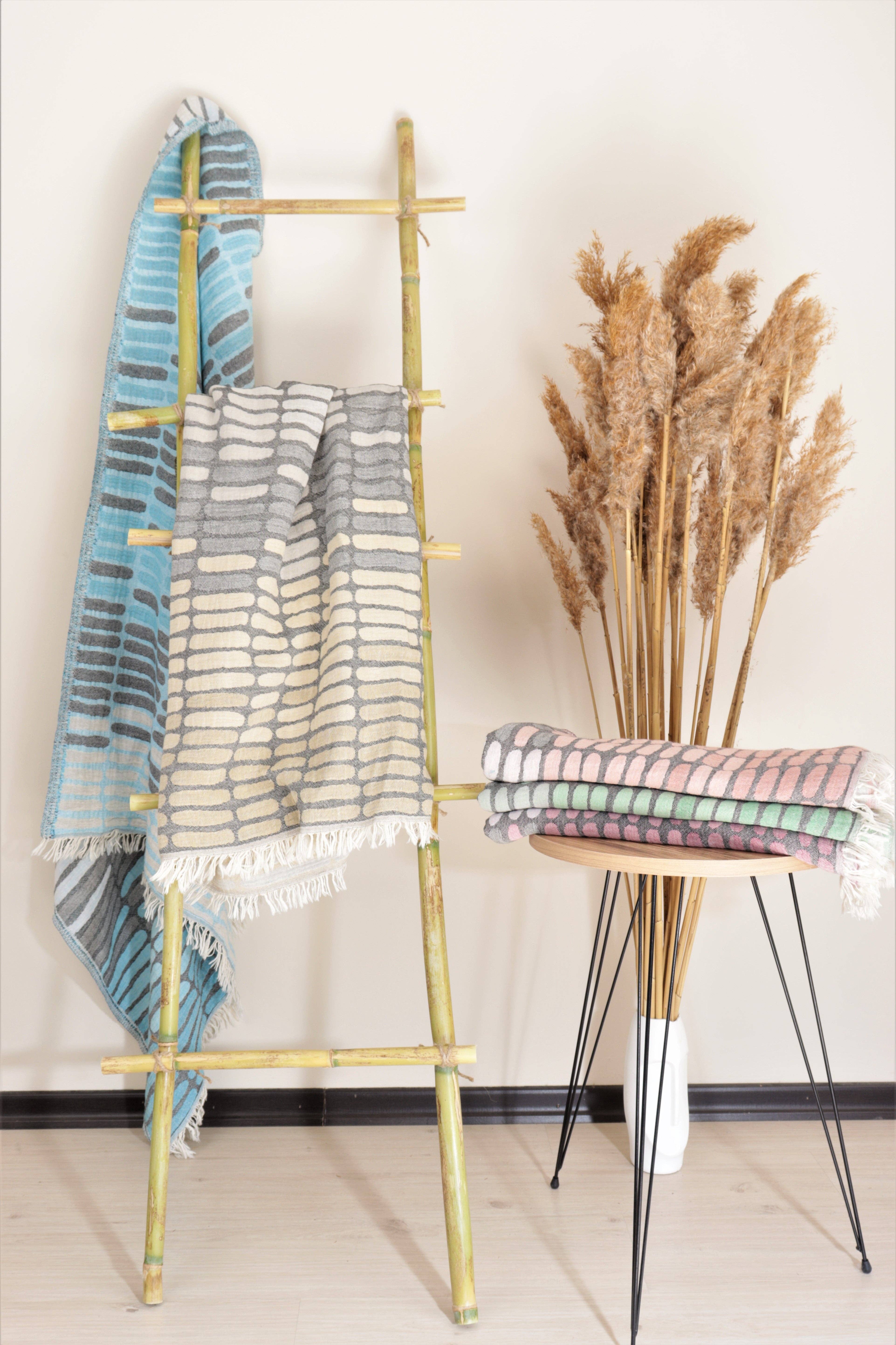 The Loomia - Wholesale Beach Towel - Breeze 100% Cotton Turkish Beach Towel4