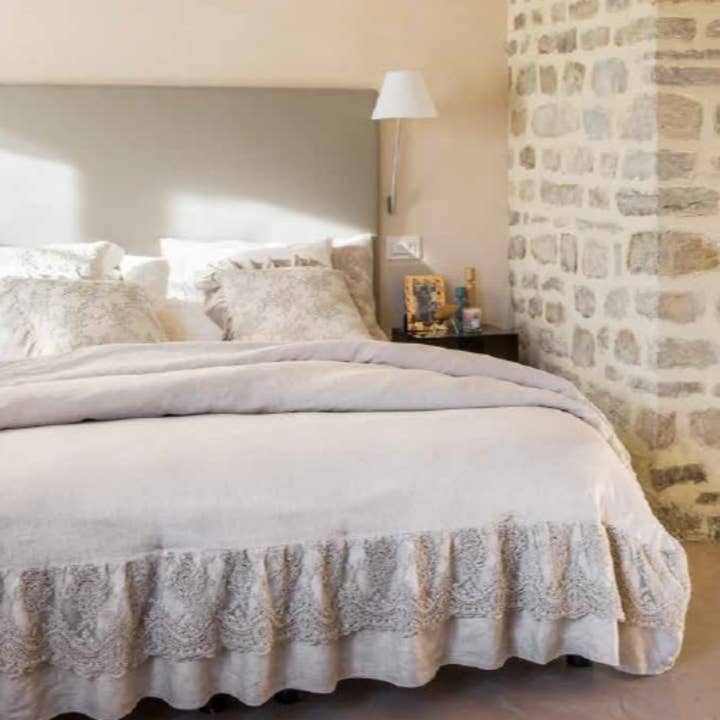 Duvet cover with pair of Corinthian pillowcases for wholesale by Chez Moi