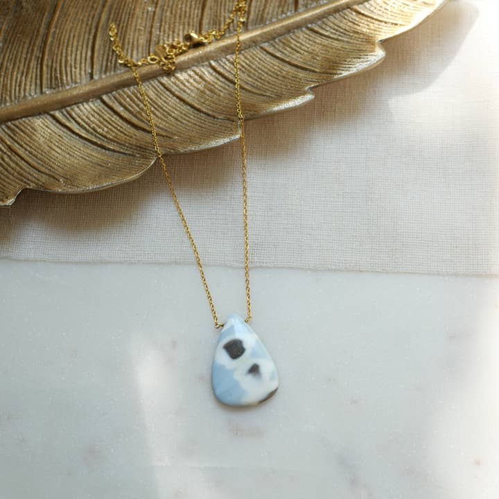 NECKLACE BLUE OPAL DANAM for wholesale by GINANDGER