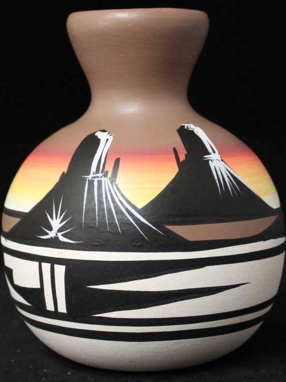 11014 Pot à boule Desert Rainbow 4 x 5 1/2 pour la vente par Cedar Mesa Pottery