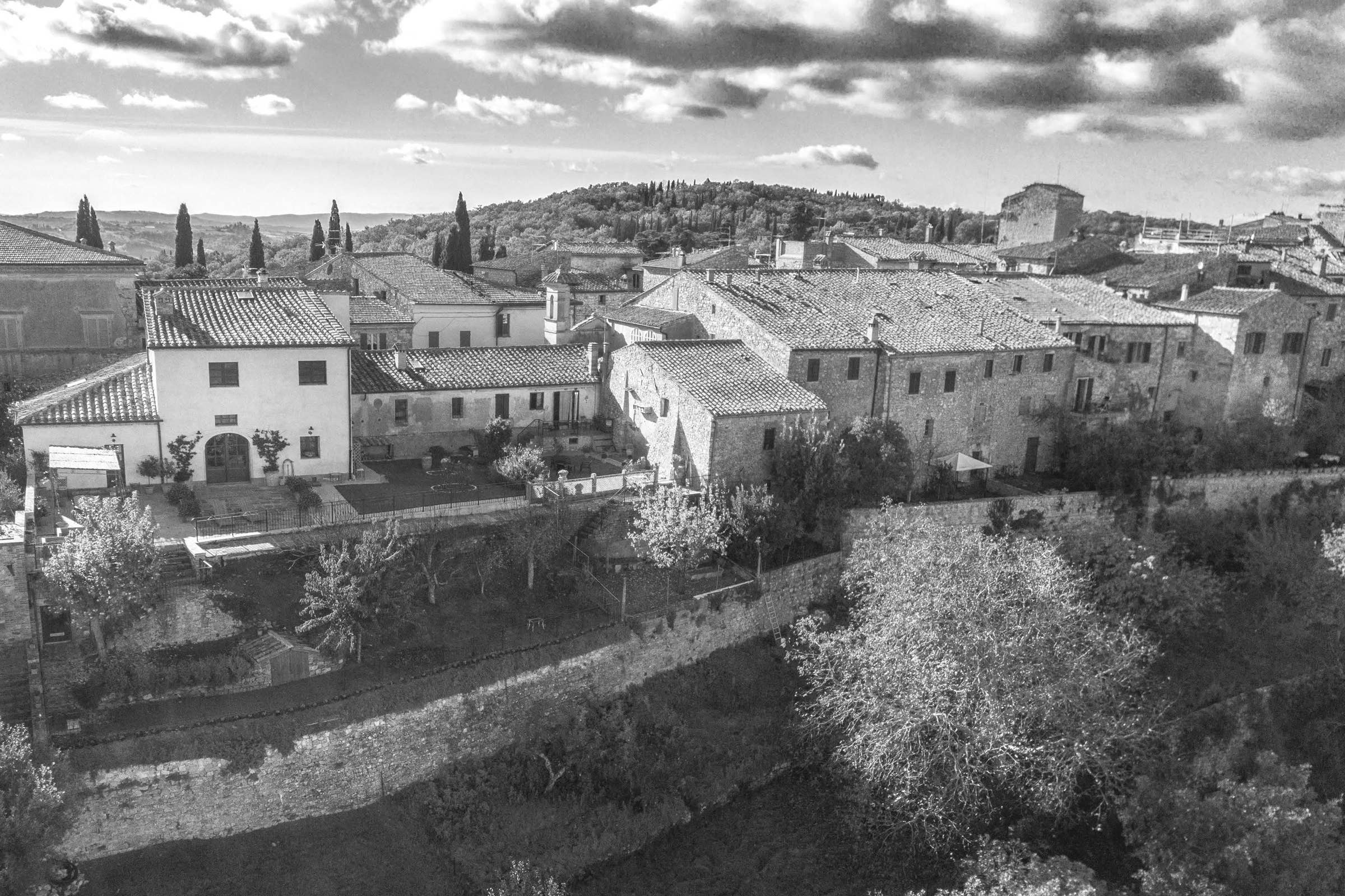 Harvest House Publishers Gift & Specialty Books - Wholesale Biography & Memoir - Restored in Tuscany3