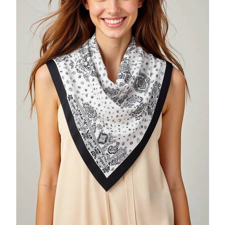 JC Sunny Fashion – wholesale Scarf – Women's – JC023328T Printed Triangle Scarf – Bandana Style Wrap / Shawl22