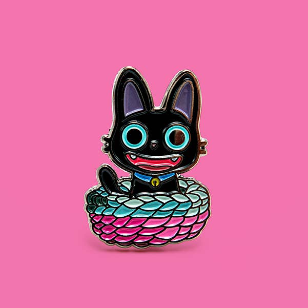 Broche en émail Black Cat pour la vente par Leon Römer Illustraties