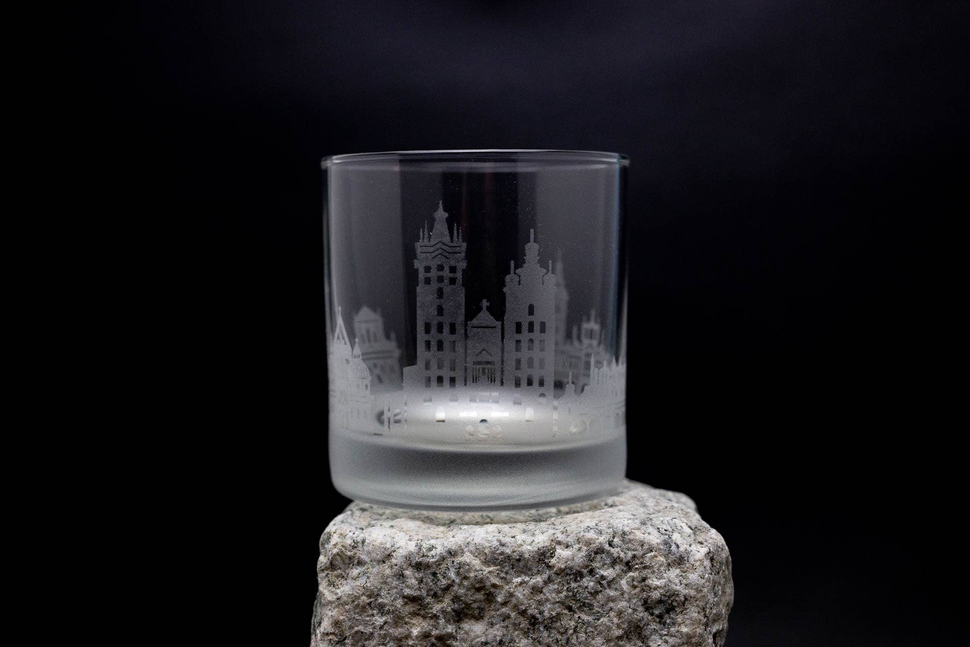 Urban & Etched - Wholesale Cocktail/Liquor Glass - Krakow, Poland Skyline Rocks Glass0