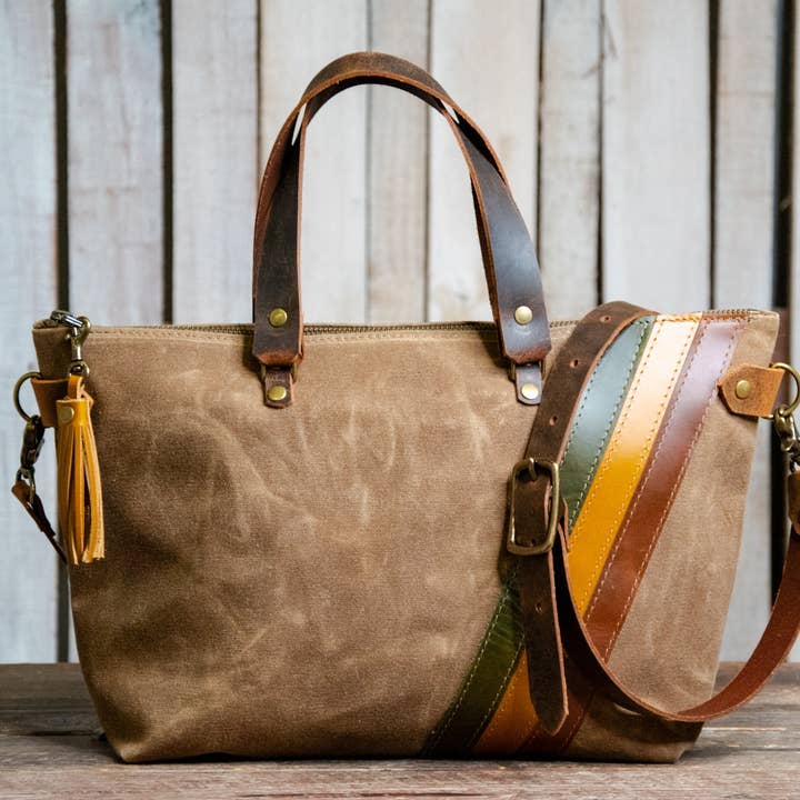 In Blue Handmade - Wholesale Tote Bag - Women's - Waxed Canvas 70's Small Bowler Bag | Lined5