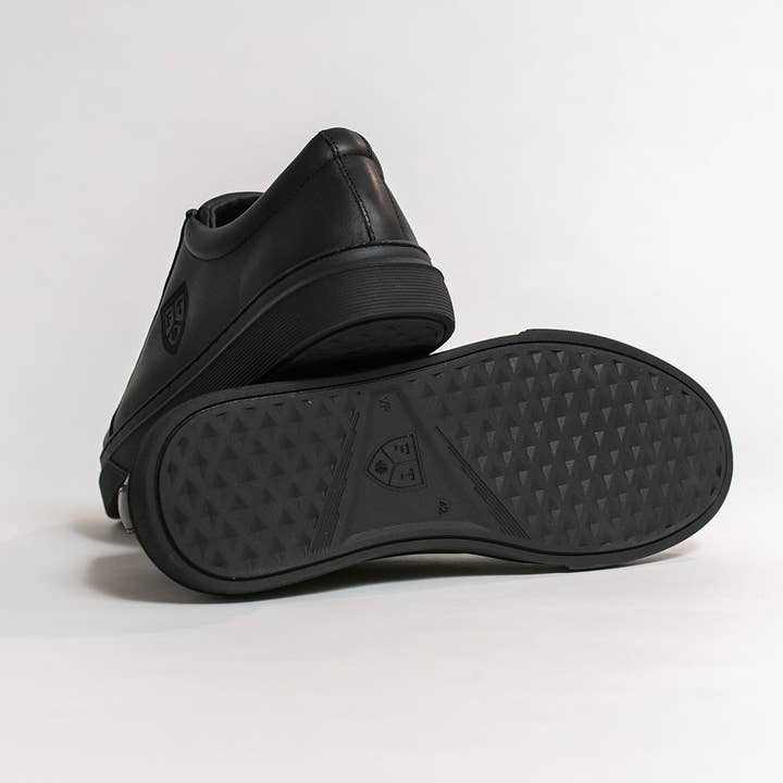 Football Town - Wholesale Lifestyle Sneakers - Men's - Sneaker Town (Black/Black)5