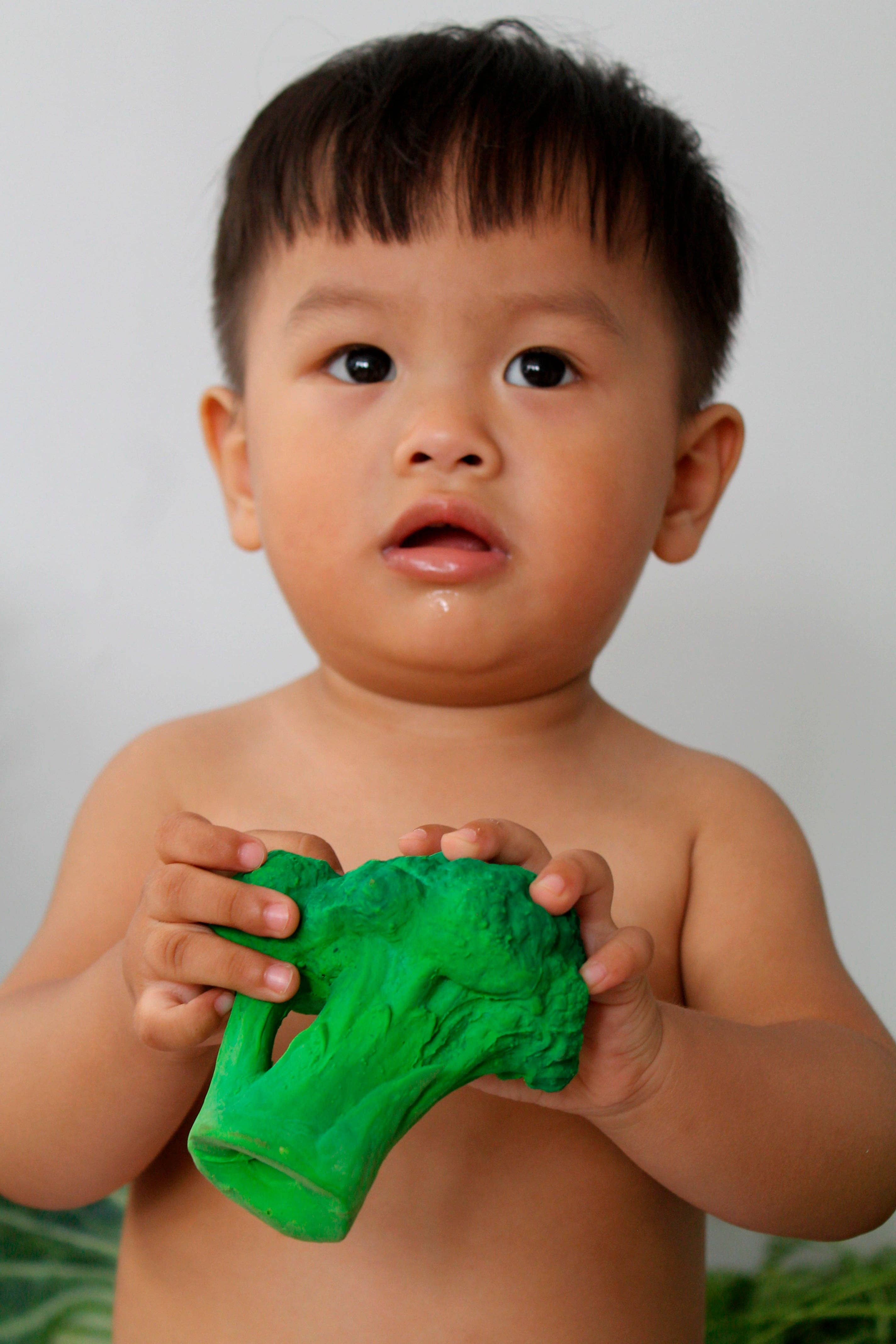 Oli & Carol - Wholesale Bath Toy - Baby - Brucy the Broccoli2