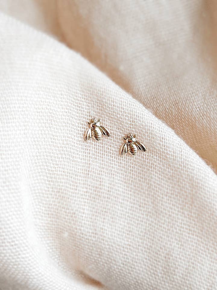 Puces d'oreilles Honey Bee pour la vente par Where Watermelons Grow