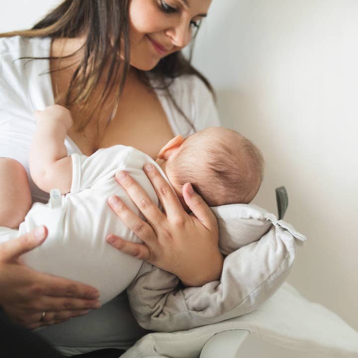 Amningsmuff - Lillies för wholesale av Perlimpinpin