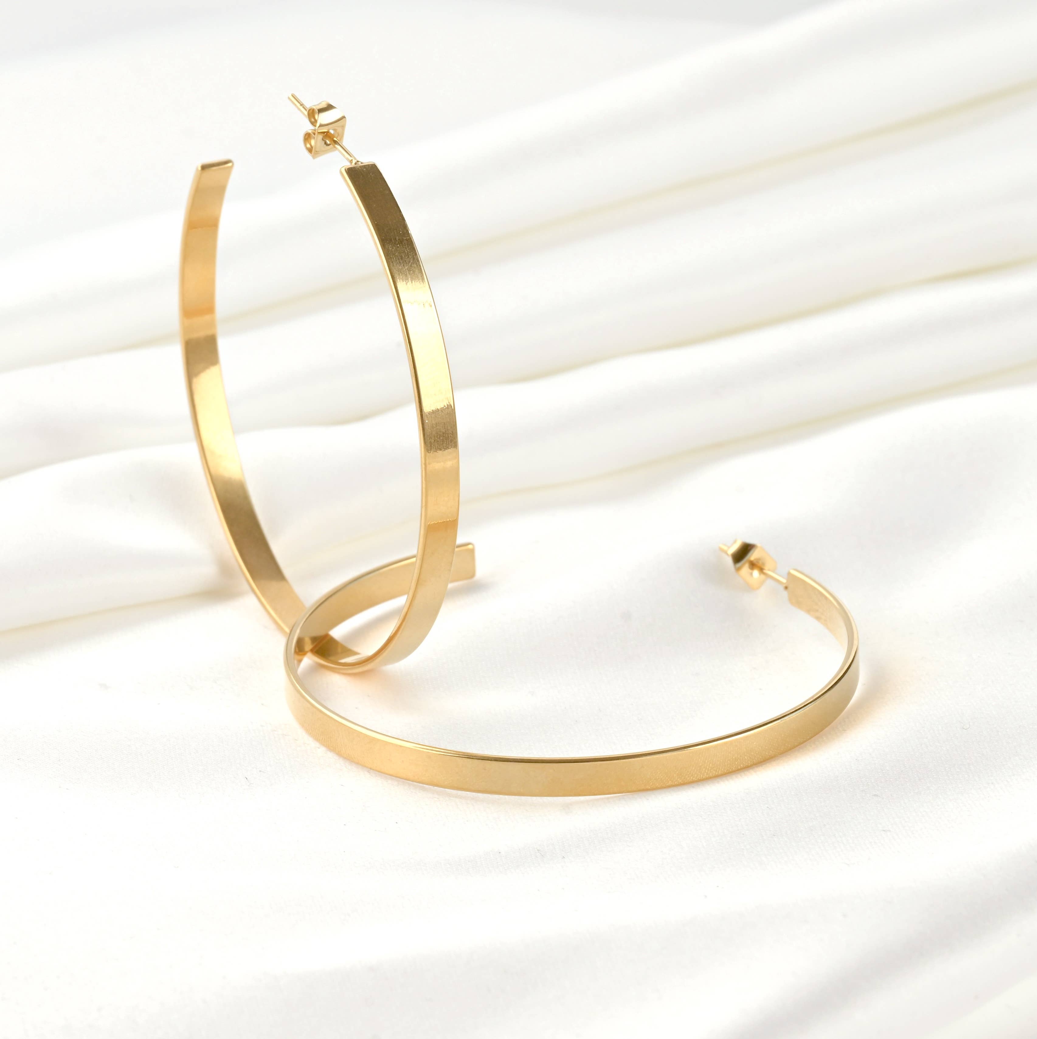 Blueyejewelry – Brincos de argola por atacado – Brincos grandes de argola achatada - 55 mm em aço inoxidável dourado5