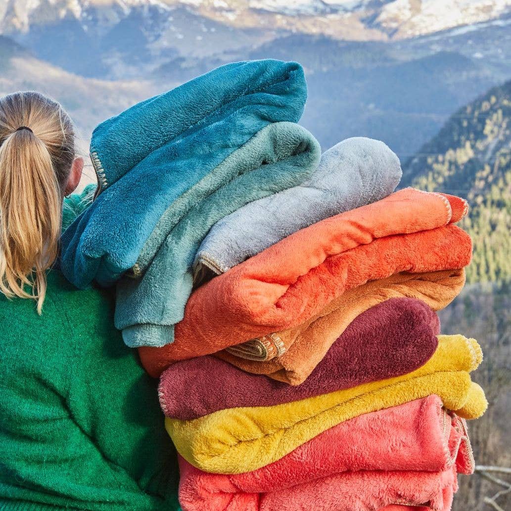 Sylvie Thiriez - Wholesale Throw Blanket - Bien au chaud Polar blanket Miel2