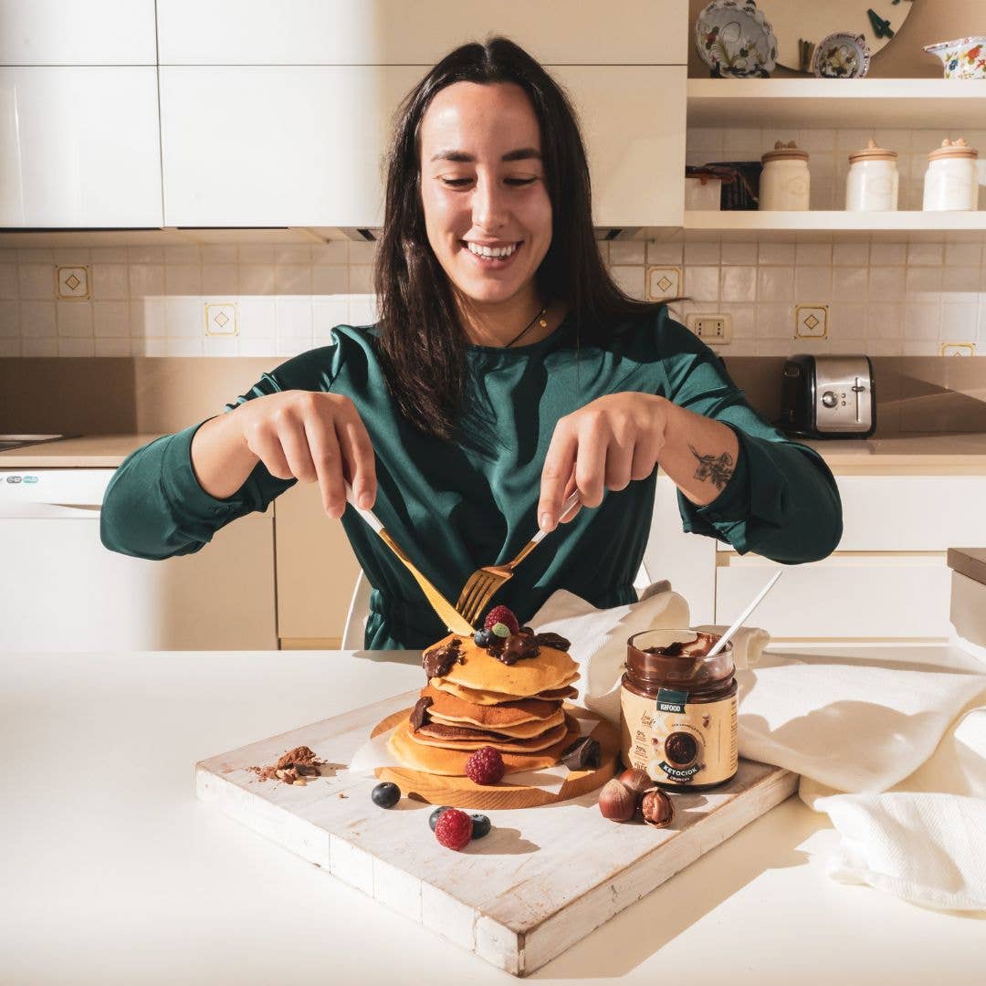 KeFood - Wholesale Nut Butter - KETOCIOK CRUNCHY 250G CREAM WITH HAZELNUT AND COCOA CRUNCH WITHOUT SUGAR3