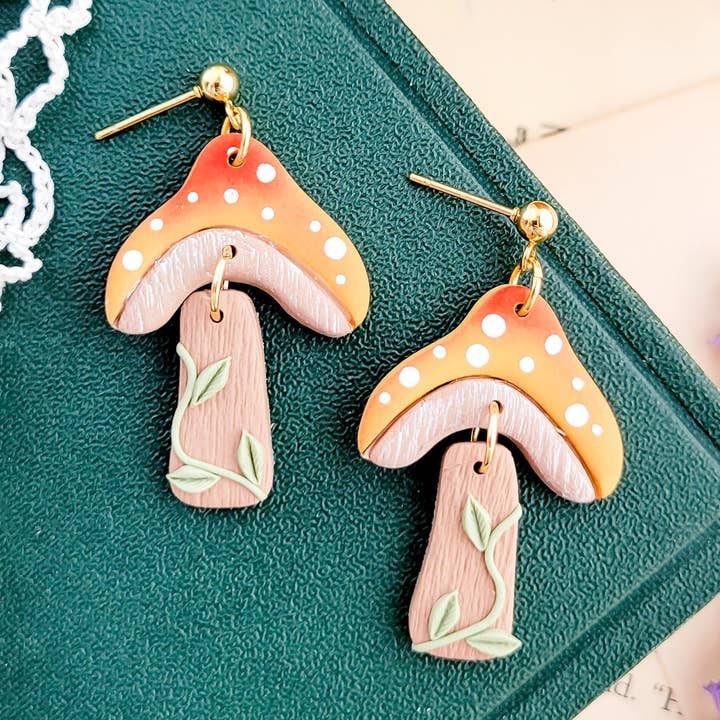 Midnight Narrative - Wholesale Dangle Earrings - Toad Stool Earrings