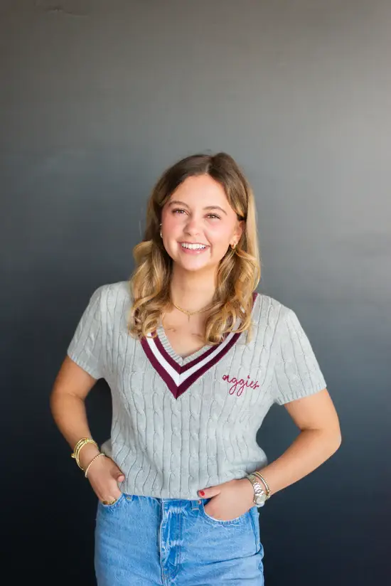 SWEATER x vetter - Wholesale Knit Sweater - Women's - S/S Cable V Neck Sweater 3