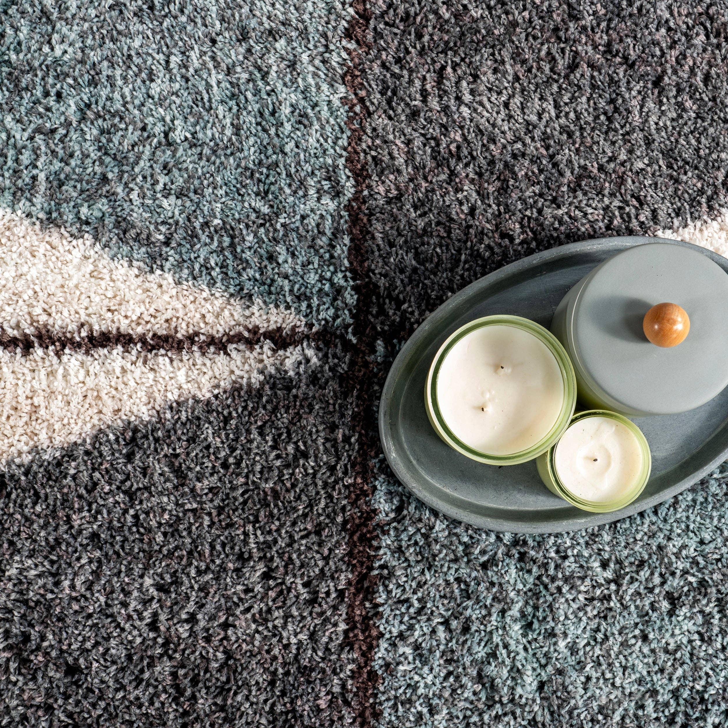 Rust Kali Shaggy Diamond Tassel Area Rug for wholesale on Faire36