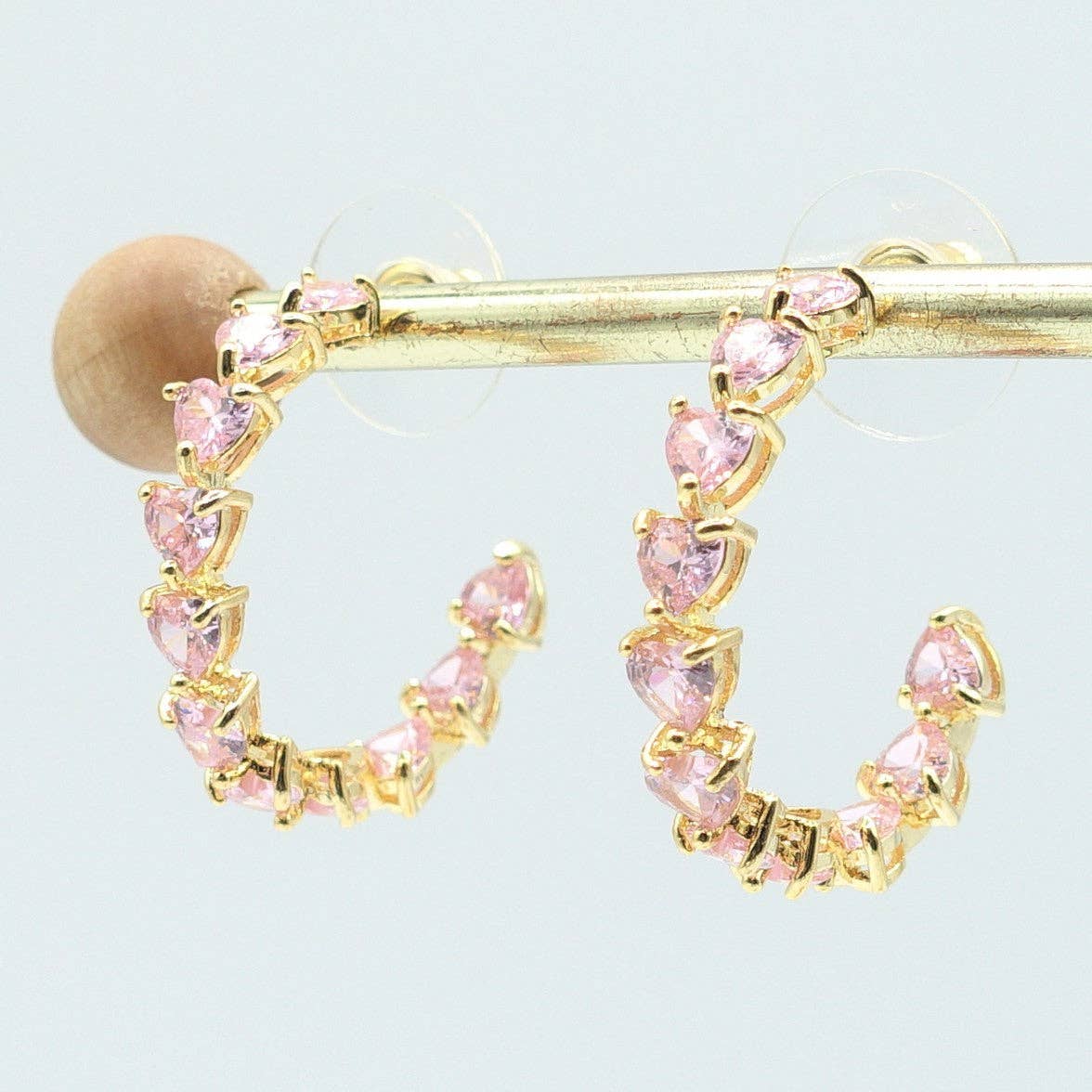 Daemon srls – wholesale Hoop-örhängen – CHERIE - HOOPS 2,5 cm - örhängen med hjärtformade zirkoner1