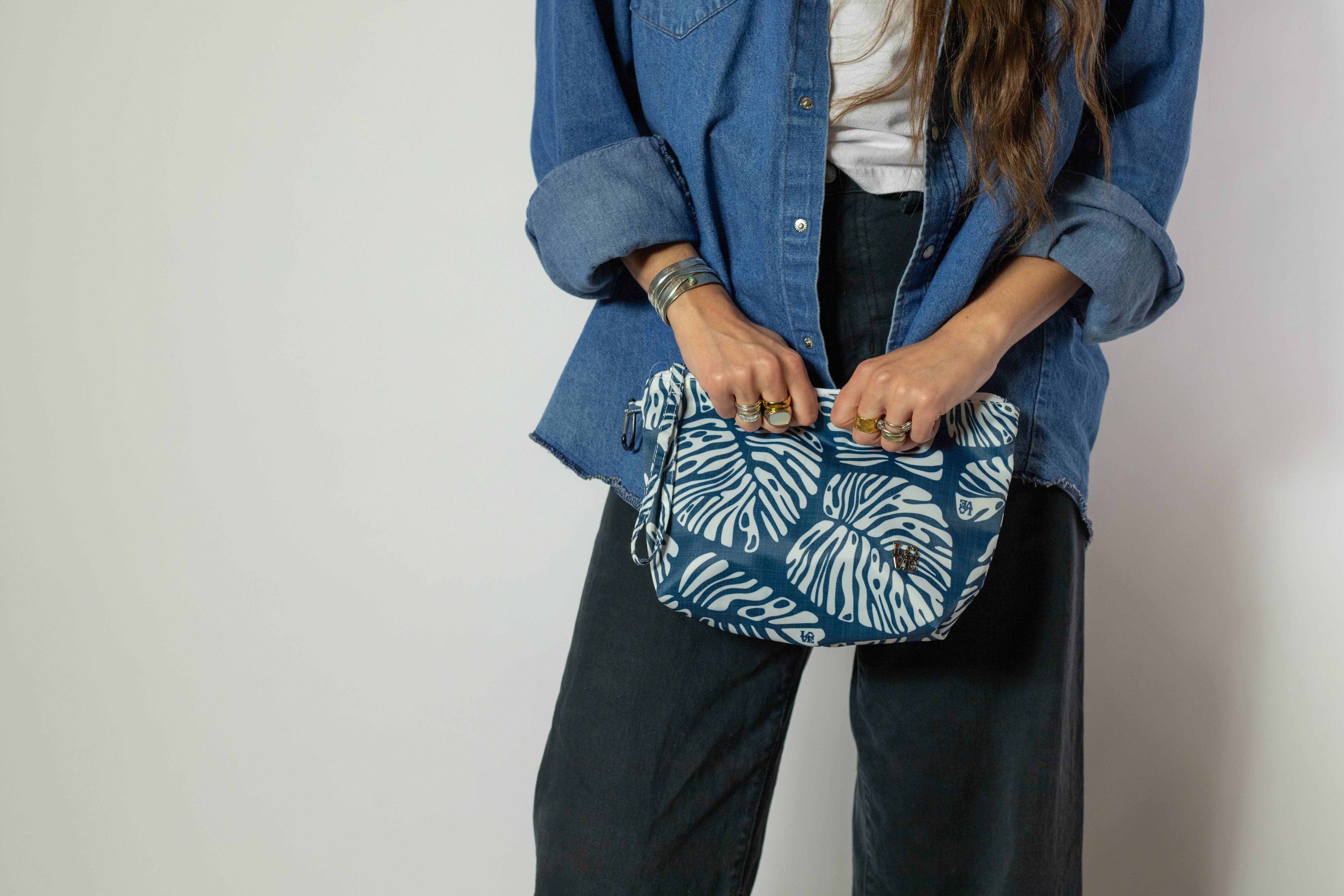 Love Bags - Wholesale Pouch - Women's - POOL PARTY Water Resistant Pouch - Turtle Bay7