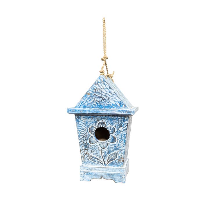 WY-540 - Nichoir décoratif en bois peint à fleurs bleues pour la vente par Moksha Imports