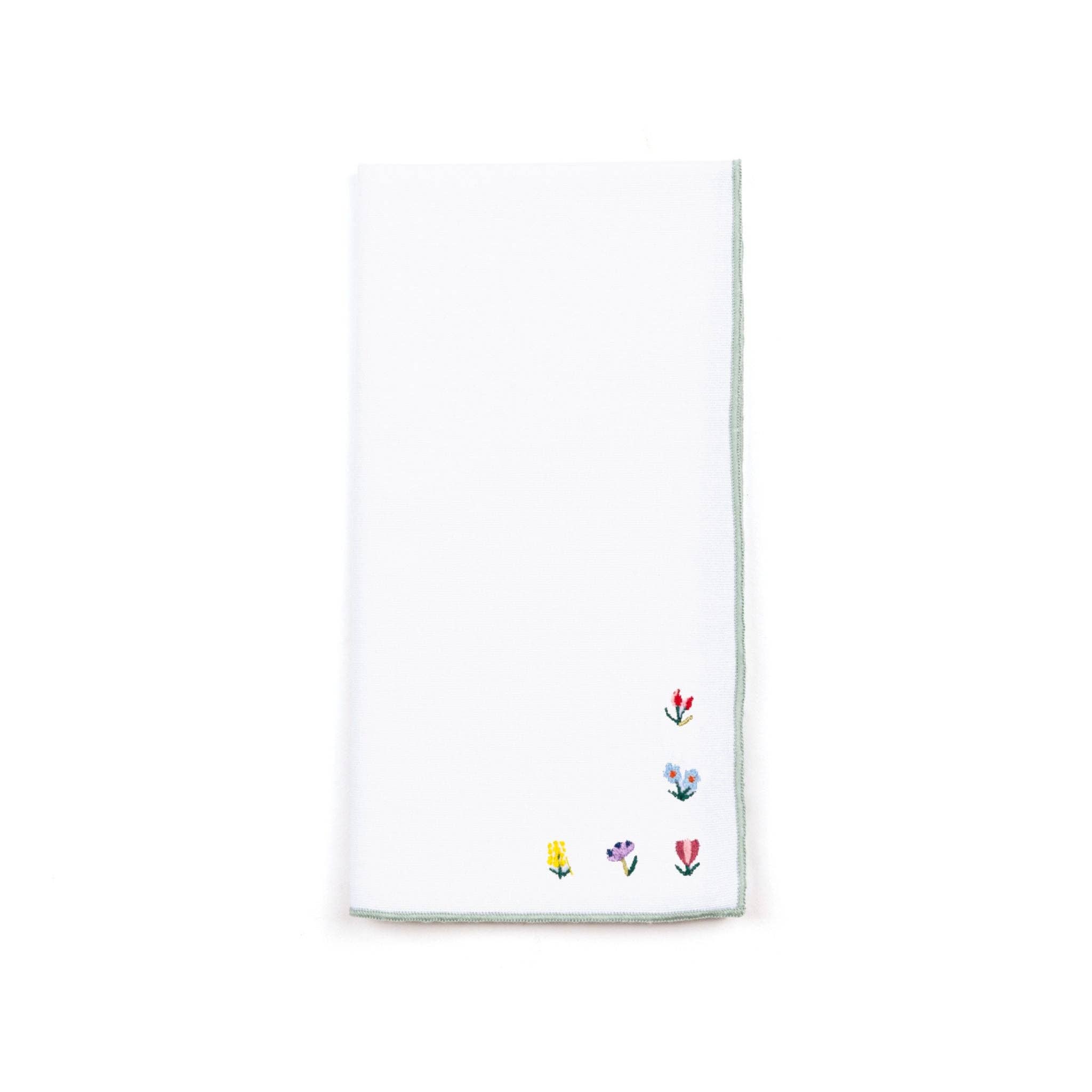 Torres Novas - Wholesale Dinner & Cloth Napkin - Nazaré white napkins with floral embroidery3