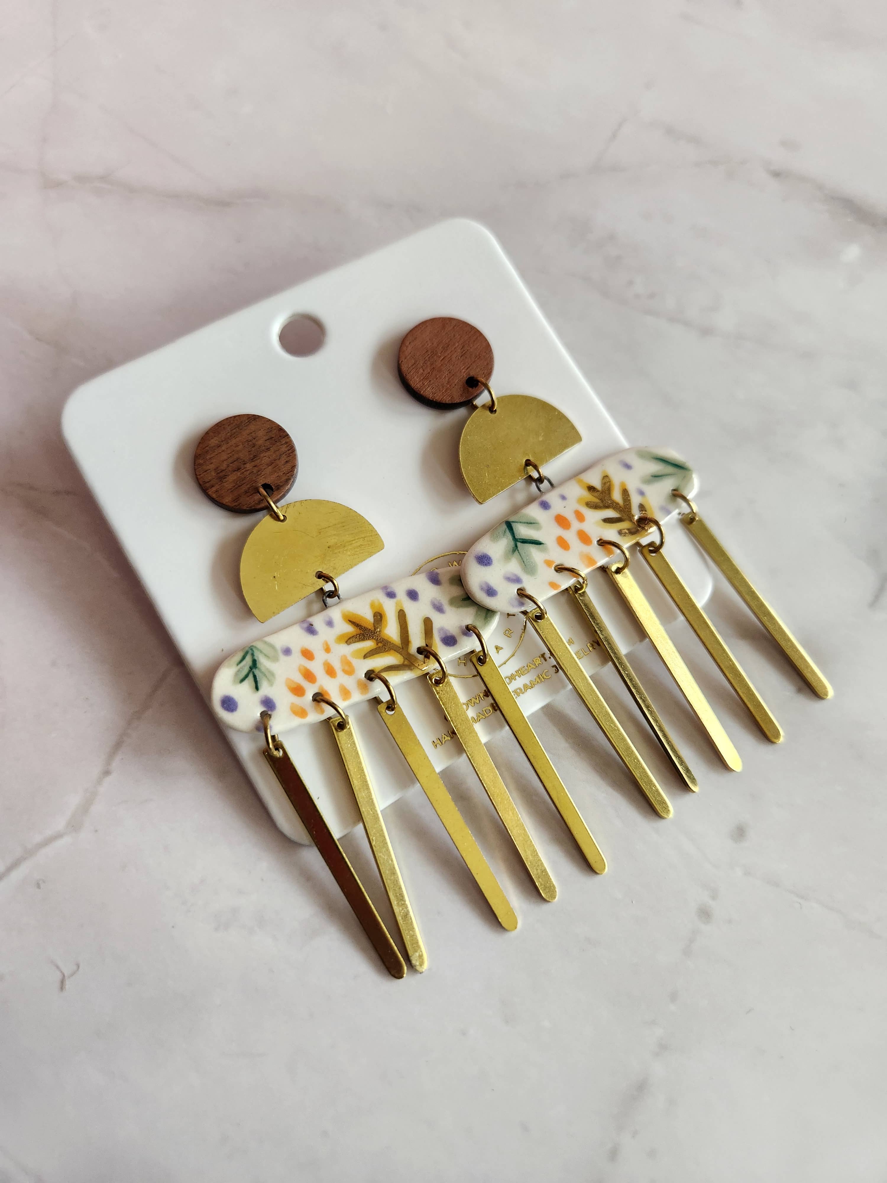 Crown & Heart - Vendita all'ingrosso Orecchini pendenti - Orecchini in legno+floreale tropicale+nappa