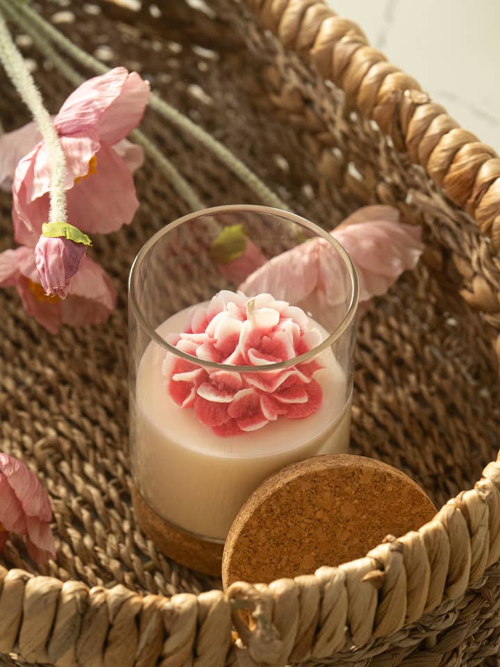 Bougie mélange de soja Vanille Fraise Hortensia pour la vente par ZOETSTUDIO