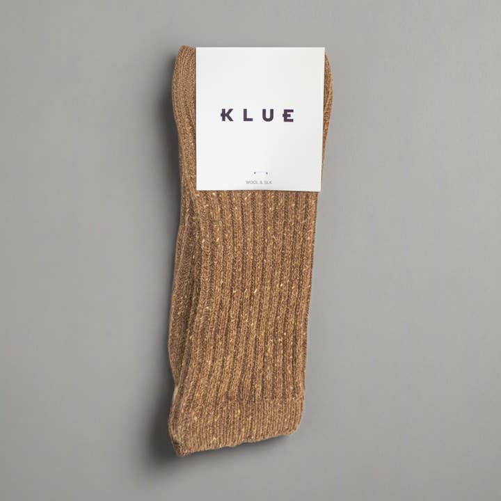 Chaussettes KLUE DUST STAR en soie et laine | Caramel pour la vente par KLUE