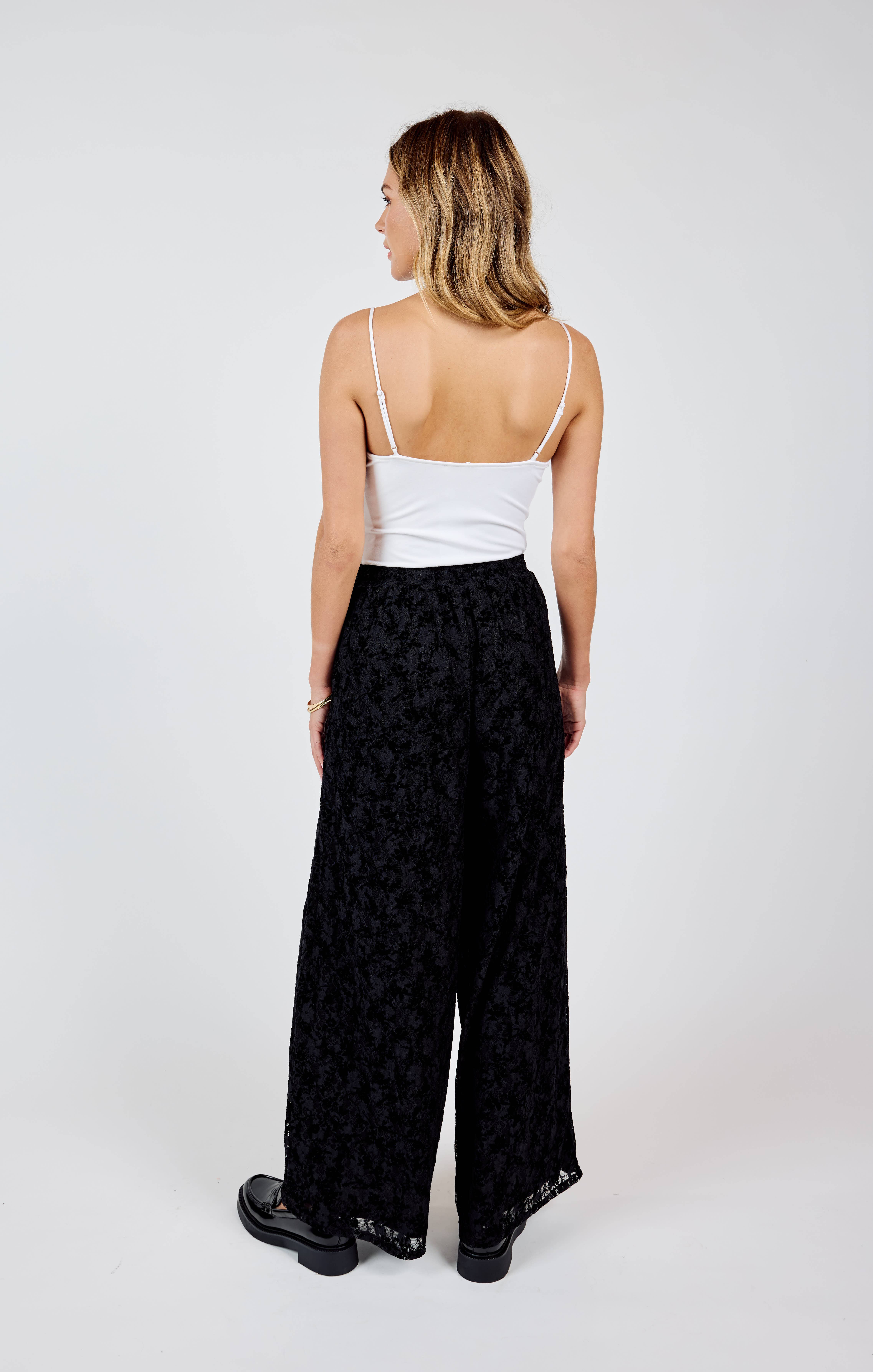 Sadie & Sage – Engroshandel Bukser - Dame – At Dusk Velvet Lace Bukser med brede ben: SORT12