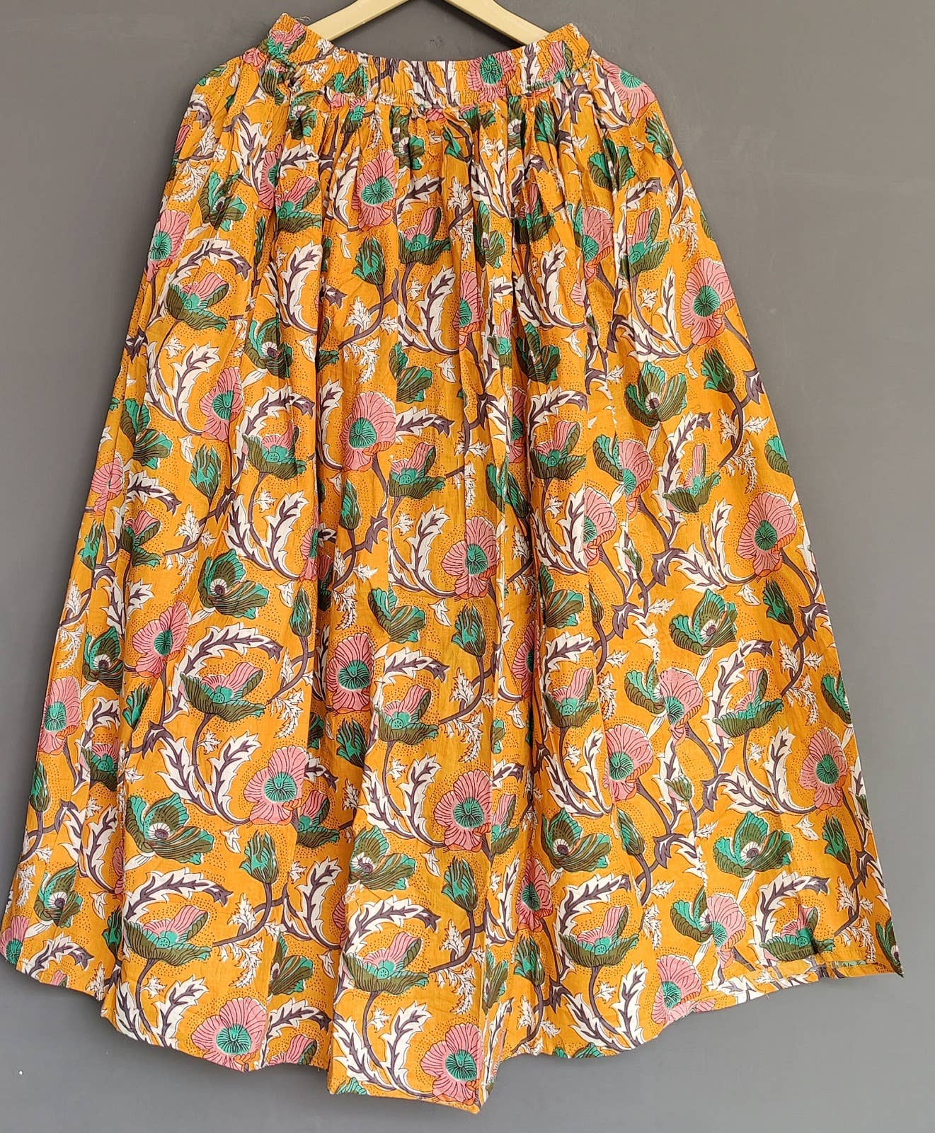 bhavnas boutique - Vendita all'ingrosso Gonna - Donna - Gonna estiva floreale in cotone Gonna casual plus size