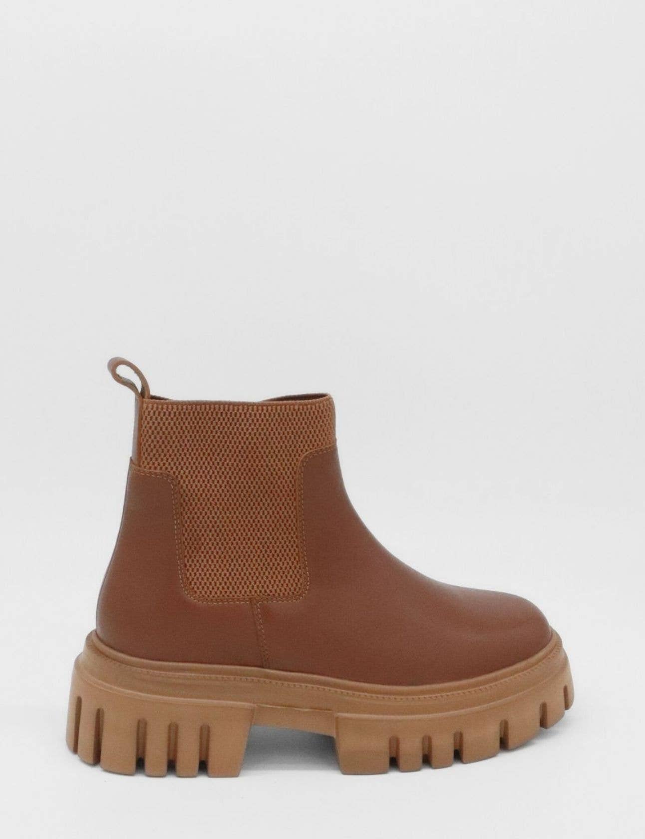 Tan Agora platform chelsea boots in brown leather womens shoes for wholesale on Faire0